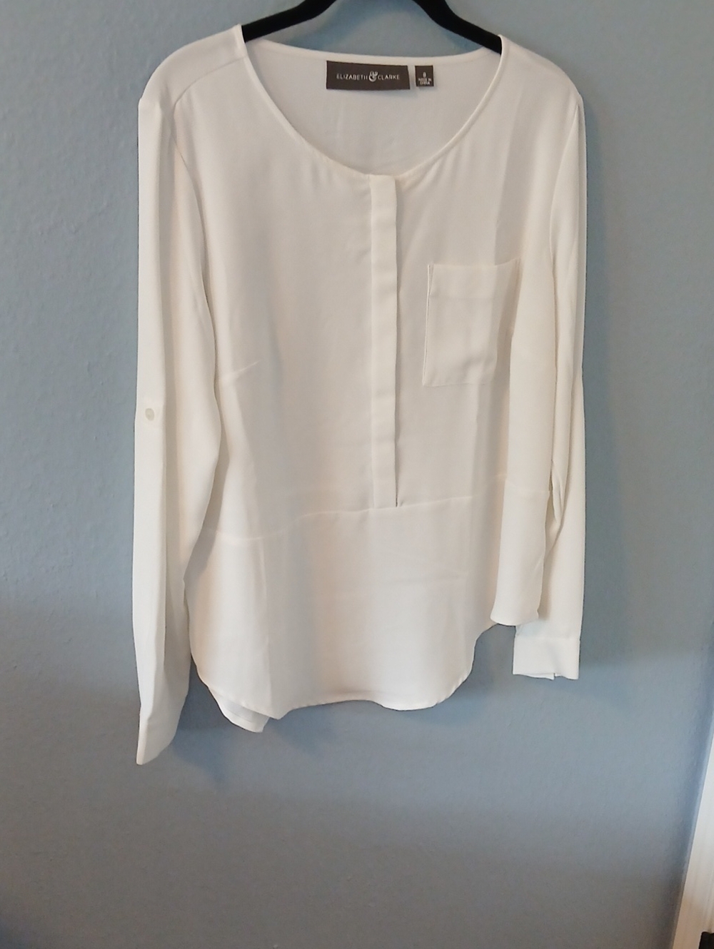 NWOT - Elizabeth & Clarke Cream Long-Sleeve Pocket Blouse